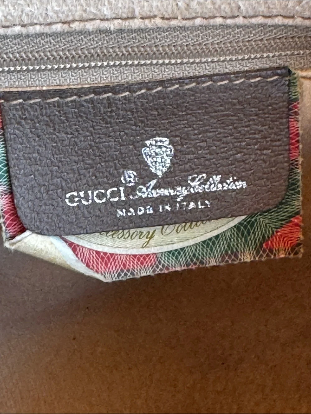 Gucci GG Clutch VTG Zipper closure tan 8x10x3” unisex - Picture 17 of 17